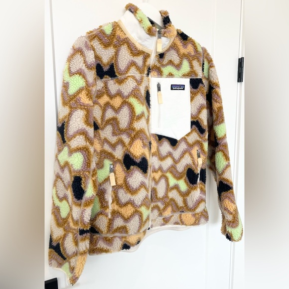 NWT Patagonia Women’s Classic Retro-X Jacket Small Currents Natural Size Medium - Picture 2 of 9